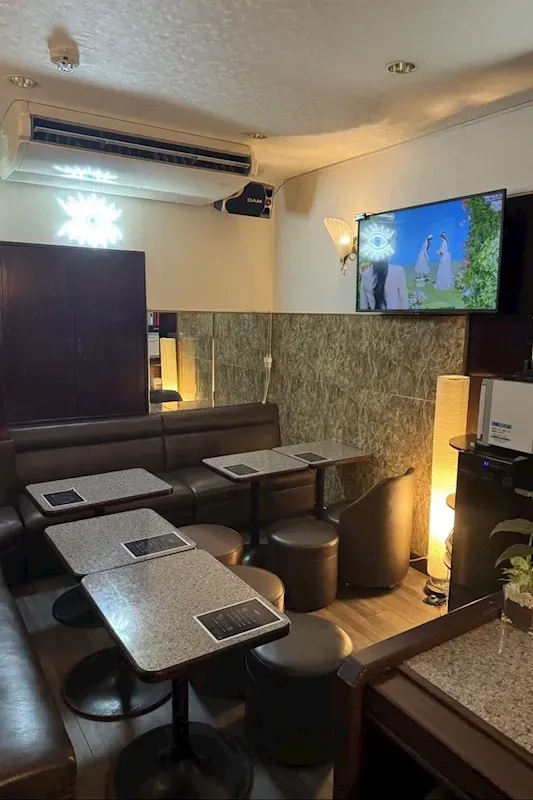 上野アズール2 | 会員制ラウンジ総合求人案内所